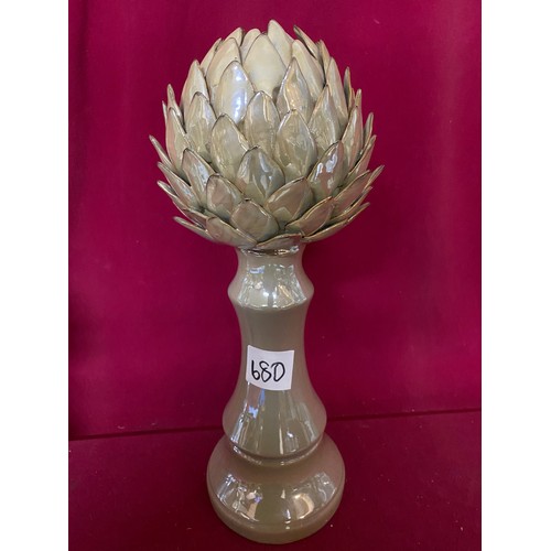 680 - Selection of Artichoke ornaments comprising of 1 large 43cms and 2 small 27cms.