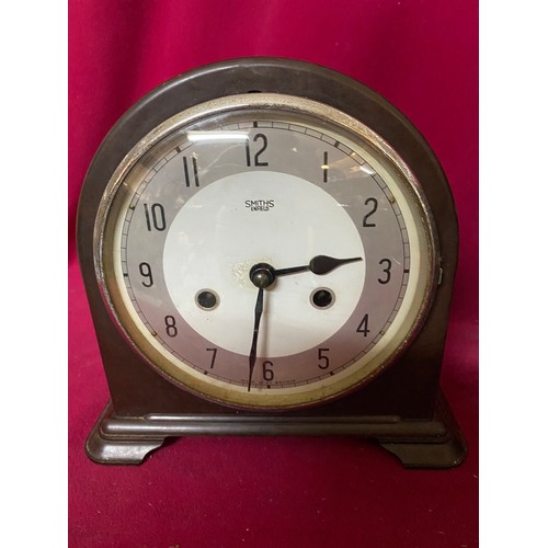 109 - Pair of Smiths Enfield bakerlite mantel clocks