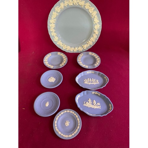 171 - Selection of Wedgewood jasperware plates and pin dishes