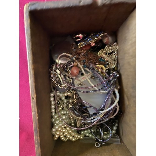 30 - Box of costume jewellery