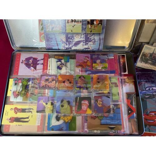 87 - Large box of trade cards and 3D cards.