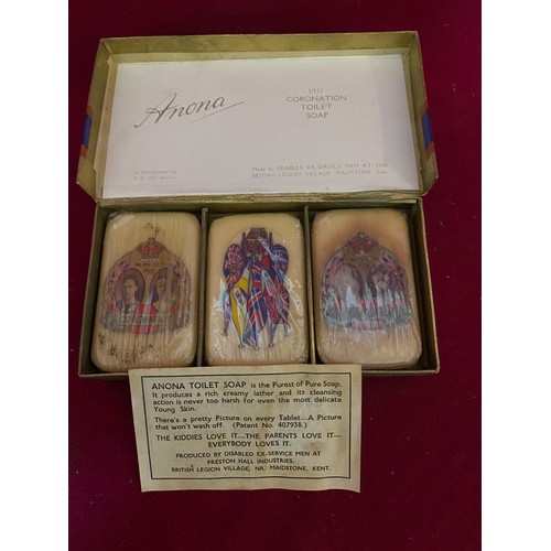 720 - A set of 3 unused 1937 Coronation Soaps in original box by Aroma.