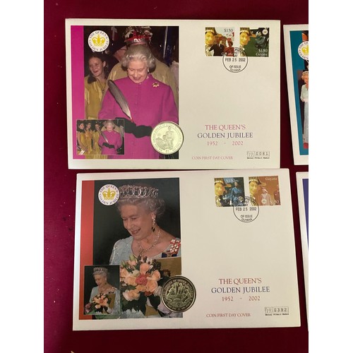 384 - Collection of Queen Elizabeth Dollar First Day Covers.