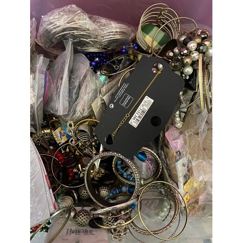 404 - Large collection of costume jewellery