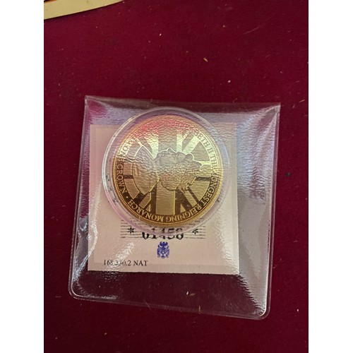 456 - Collection of commemorative coins