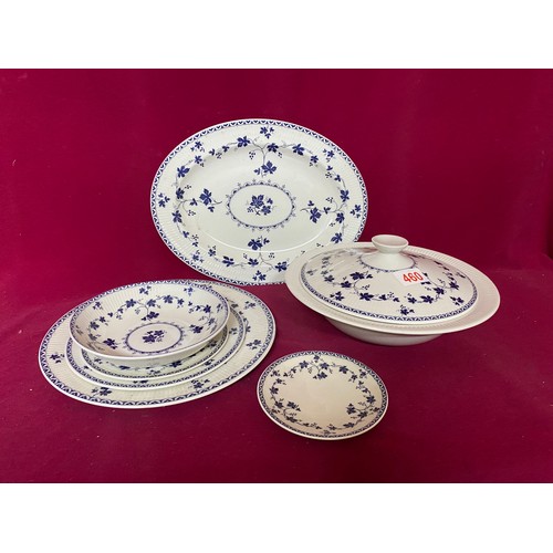 460 - Royal Doulton Yorktown part dinner set including dinner plates, side plates, meat platter, gravy boa... 