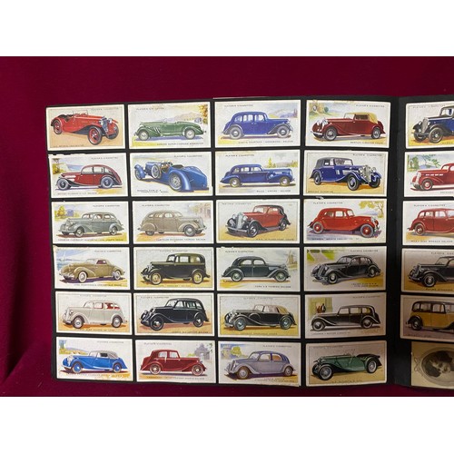 461 - 3 Albums of vintage cigarette cards.