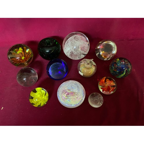 4 - Selection of 9 paperweights