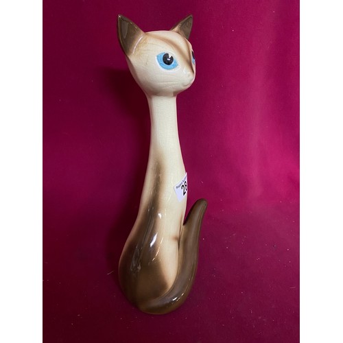 28 - Vintage Sylvac long neck cat 3457