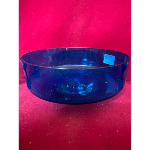 35 - Blue glass bowl with 6 sundae dishes