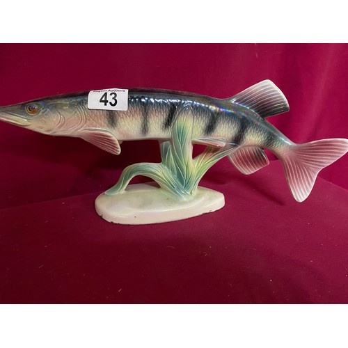 43 - 2 x vintage Jema Holland pieces, a Pike fish no.360 and an angel fish no.187