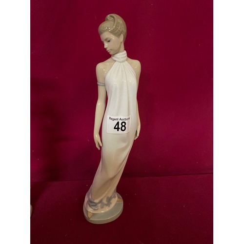 48 - 2 x 1994 Nao lady Nao figurines standing 30 cms tall