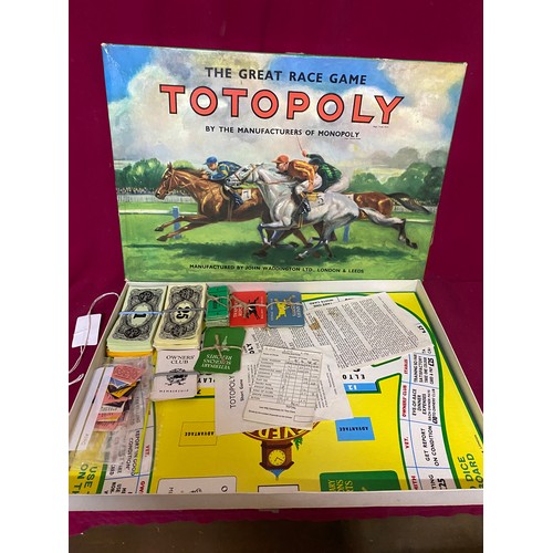 287 - Vintage original 1949 Totopoly Horse Race game and 1961 Monopoly. Both are complete.