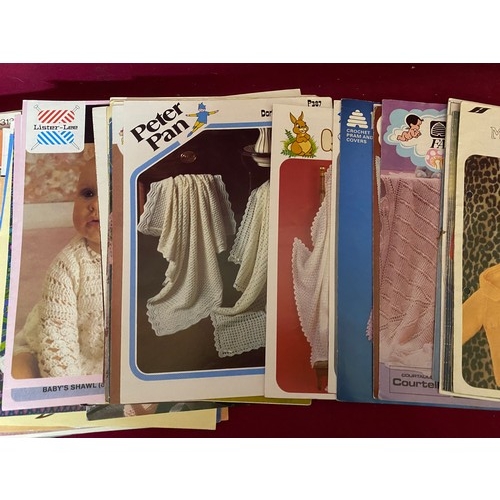 89 - Over 50 vintage knitting and crochet patterns including Patons, Peter Pan, Hayfield, Lister Lee