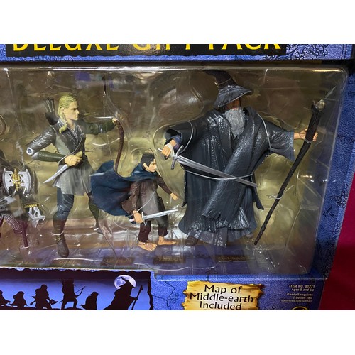 406 - ToyBiz Lord of the Rings, Fellowship of the Ring Deluxe gift pack, as new condition and still sealed... 