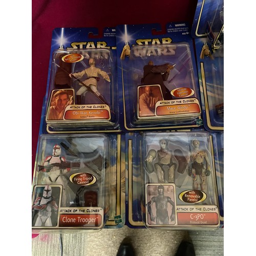 432 - 9 Star Wars Episode II Attack of the Clones, figures sealed on blue card, made by Hasbro 2002