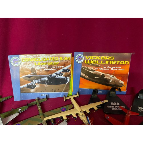 310 - Box of Atlas Editions Military Giants of the Sky aeroplanes.