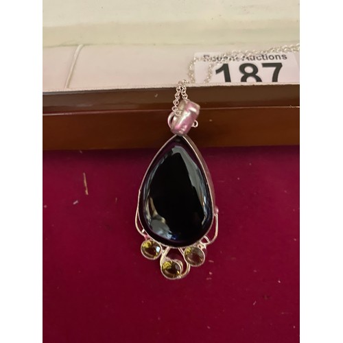 187 - Sterling silver necklace and Black Onyx pendant