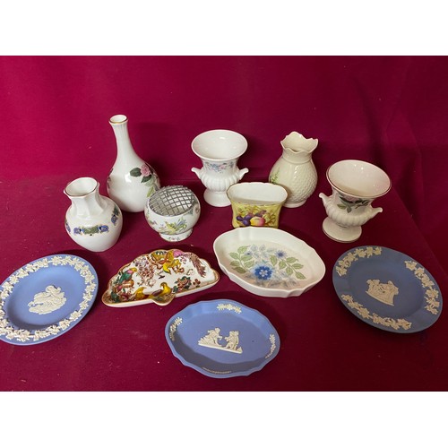 456 - Selection of Trinket boxes and pin dishes from Crown Derby and Wedgwood