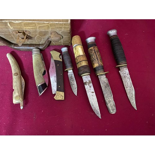 102 - Collection of vintage knives and penknives