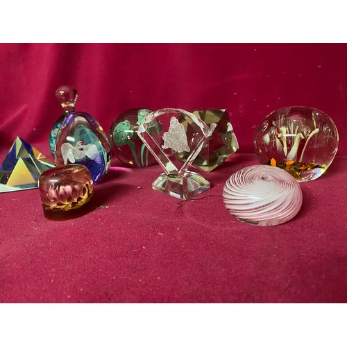 624 - Selection of Vintage paperweights