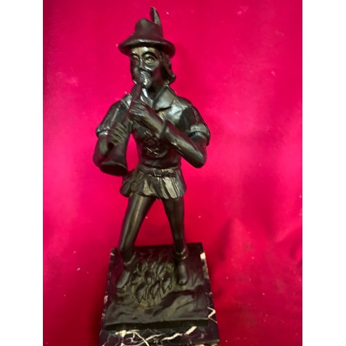 474 - Spelter figure of Pied Piper on marble base standing 27 cms tall