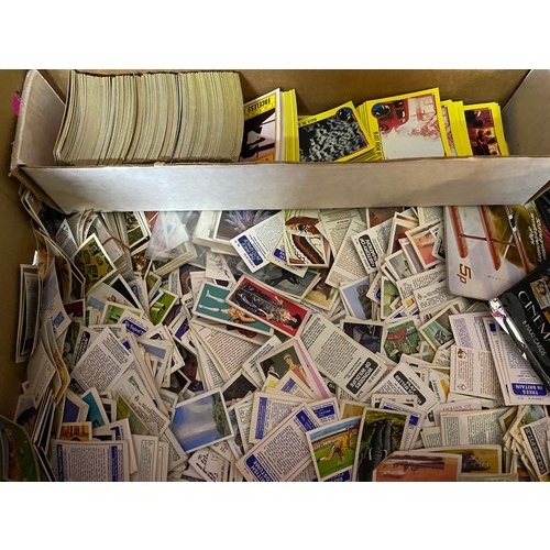 465 - Large collection of cigarette cards