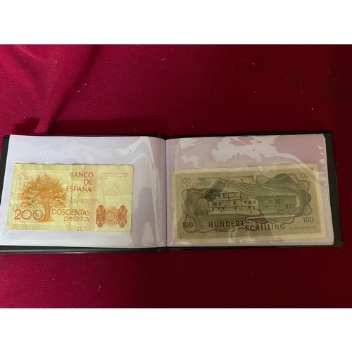 489 - 2 albums of old banknotes