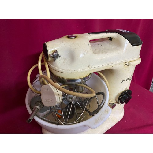 910 - Vintage Kenwood 'chef' food mixer,working