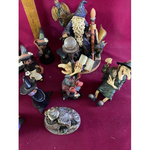 137 - Collection of wizard/witch figurines