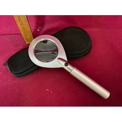 194 - Auriol Magnifying glass in case.