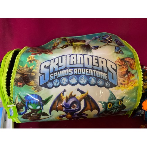 272 - Skylanders bundle including figures, portals, games and carry bag.