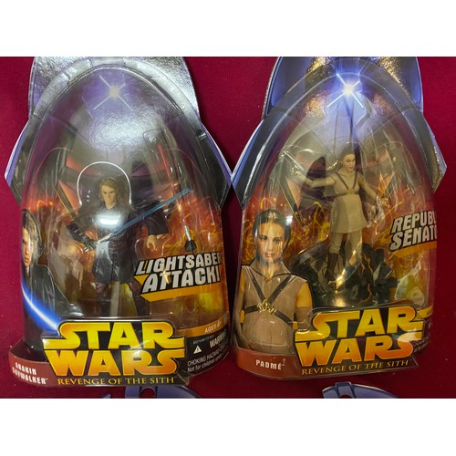 319 - 8 figures from Star Wars Episode III Revenge of the Sith. New sealed on card by Hasbro 2005.