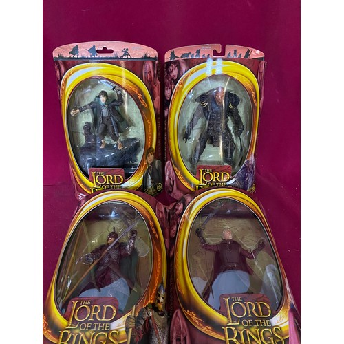 322 - 10 figures from Toy Biz Lord of the Rings The Two Towers in red boxes. New sealed on card 2002/3