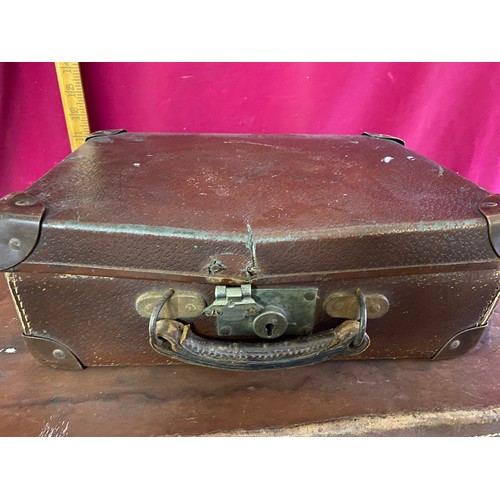 307 - Selection of 3 1950's style brown suitcases