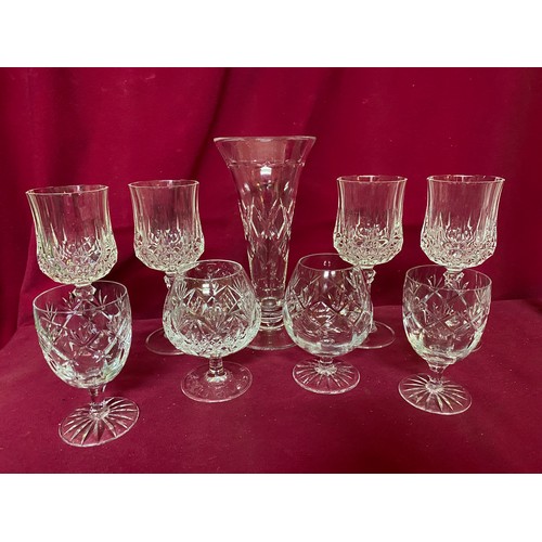 416 - Collection of assorted cut glass comprising of 4 Hi Ball glasses, 4 wine glasses, 2 sherry glasses, ... 