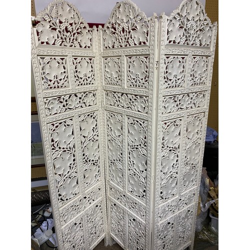 317 - Hand carved wooden 3 panel room divider. Each panel measures 39 x 160 cms