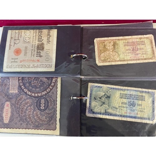 99 - Album of old banknotes.