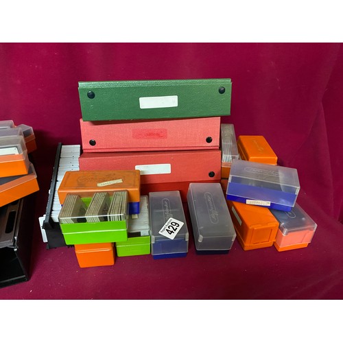 429 - Large assortment of 35mm slides.