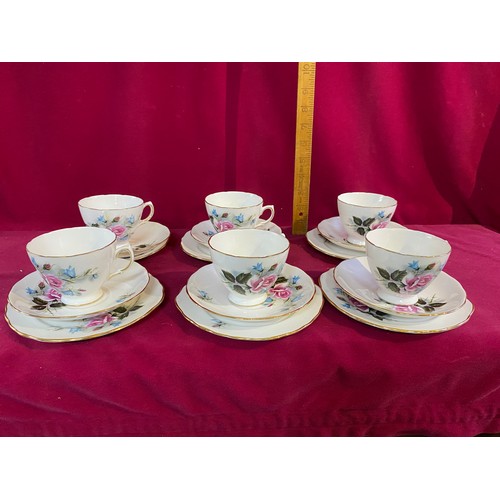 457 - 6 bone china trios from Royal Vale.