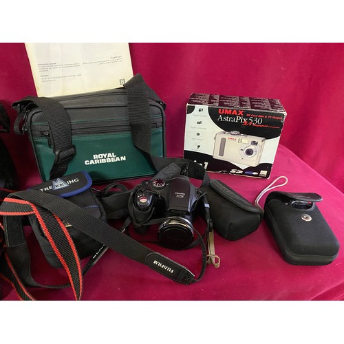 602 - Box of cameras and camcorders including an Olympus Trip 300