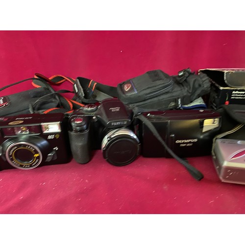 602 - Box of cameras and camcorders including an Olympus Trip 300