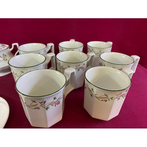 607 - Eternal Beau cafetiere, 8 cups, milk, sugar, coasters and spoon rest