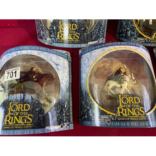 701 - 5 figures Lord of the rings armies of middle earth. New and sealed, made in 2003