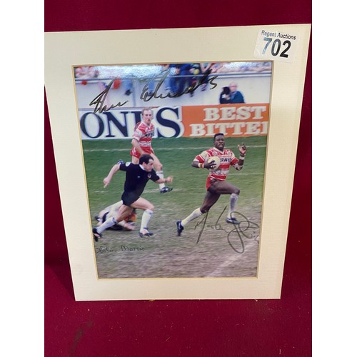 702 - Signed photograph original Wigan Warriors rugby league. Signed by Martin Offiah, Shaun Edwards and r... 