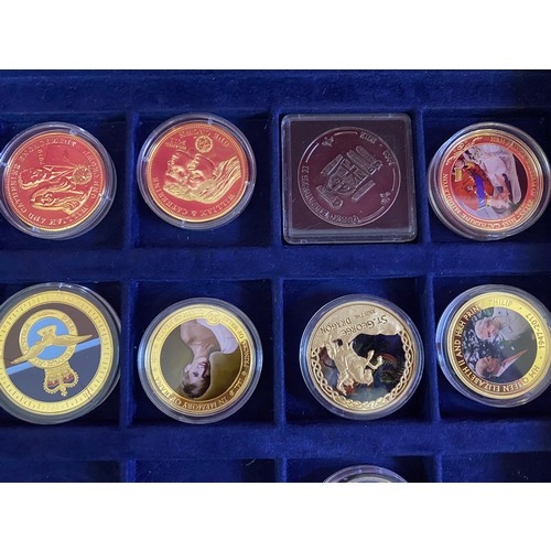 579 - Collection of commemorative coins.