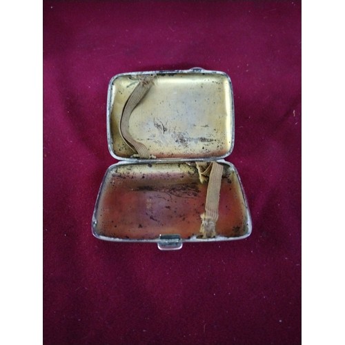 881 - Sterling silver hallmarked cigarette case measuring 8 x 6 cms