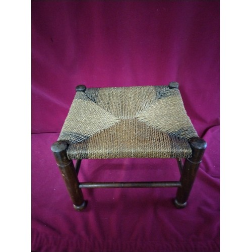 885 - Vintage French wooden and raffia corner chair and stool