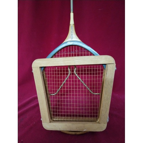 873 - 3 x vintage squash rackets, a Slazenger 'The Wippet', a Dunlop 'blue flash' with Dunlop press frame ... 