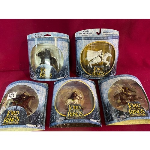 701 - 5 figures Lord of the rings armies of middle earth. New and sealed, made in 2003